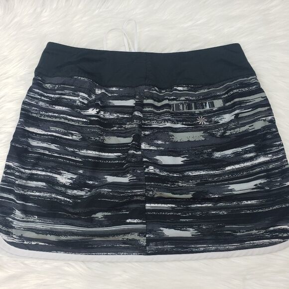 Athleta Athletic Skort Workout - Picture 3 of 9